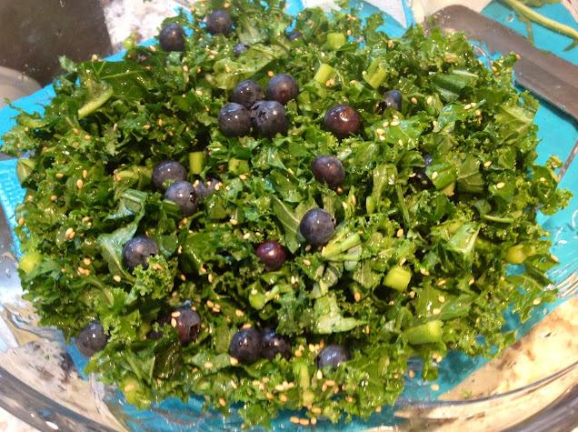 kale blueberry salad , vegan kale blueberry salad, vegan, gluten free