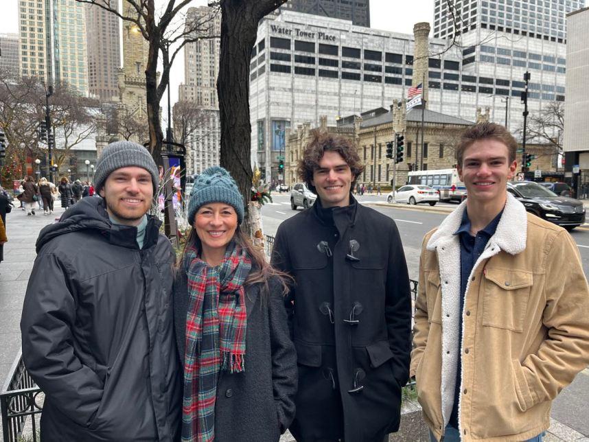 Family in Chicago, Mama Ía blog