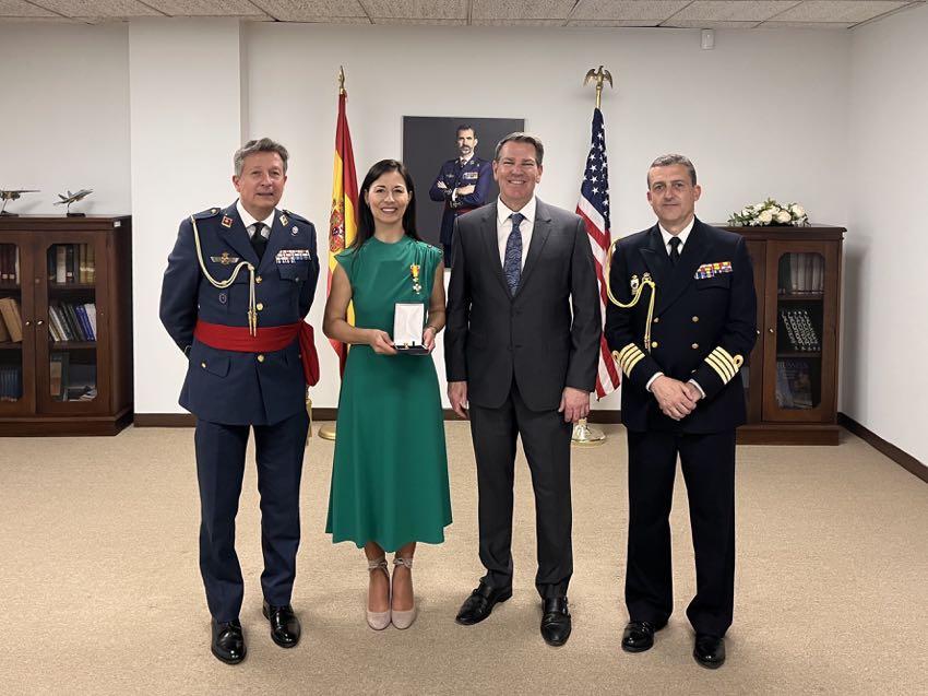 Naval Medal of Merit, Cruz al Mérito Naval, Mama Ía blog