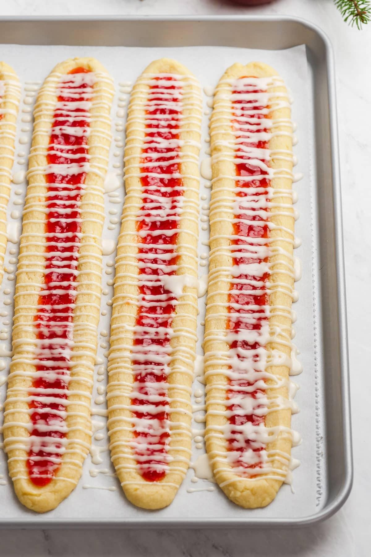 christmas shortbread cookies with icing 