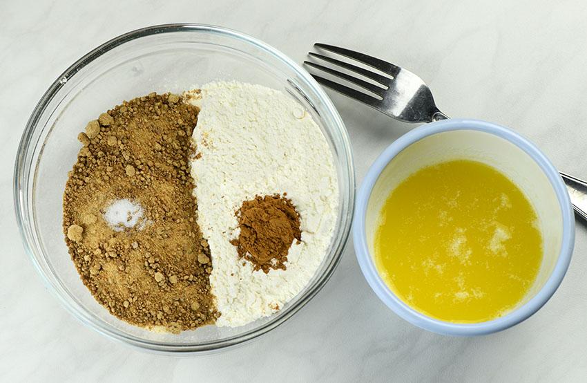 Streusel crumbs ingredients.