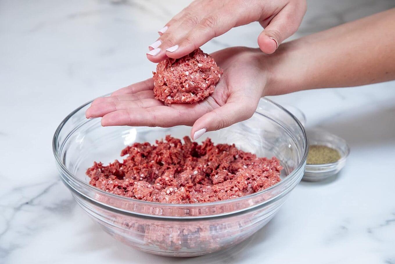 VegNews.beyondmeatbeef.beyondmeat