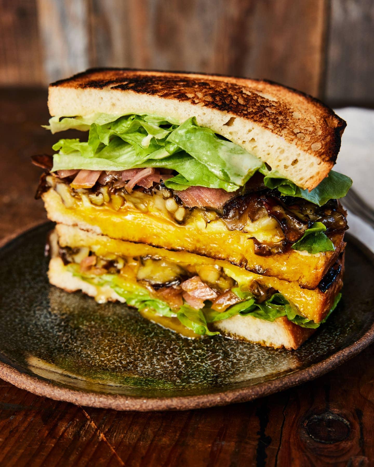 Hen of the Woods Mushroom and Egg Sandwich Hen of the Woods Mushroom and Egg Sandwich